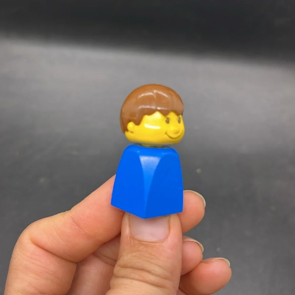 LEGO FINGER PUPPET Basic Figure Blue Boy Vintage 1981-1992